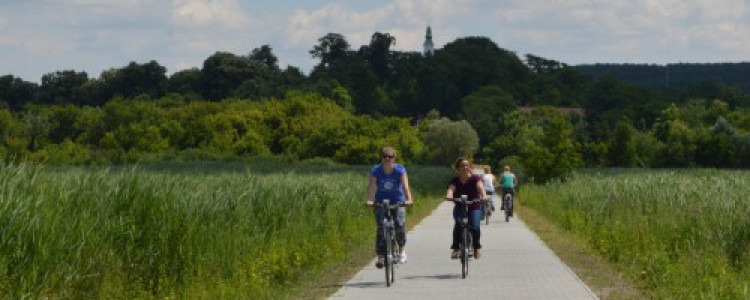 Discovering the Szántódpuszta manor on two wheels